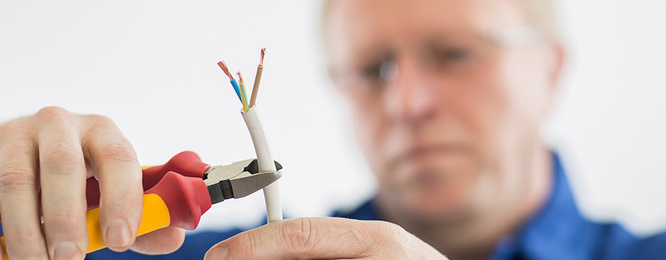 DGUV Vorschrift 3-Check bei Elektrotechnik Bierwirth Martin in Steinhöring